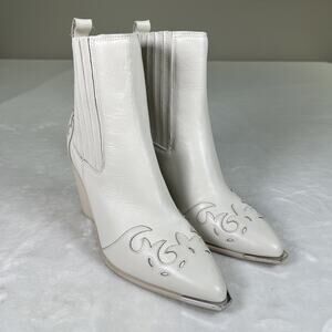 Steve Madden Trim Western Boots Size 8.5M Ivory/Beige Laser Cut Accent Charity